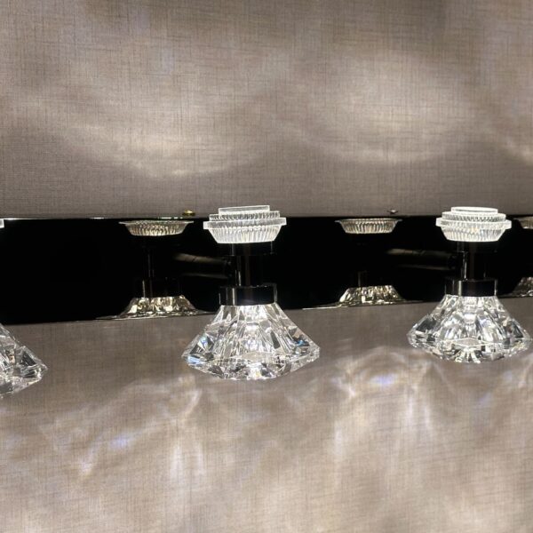 Crystal Glow Vanity Light Bar – Modern Luxe Series