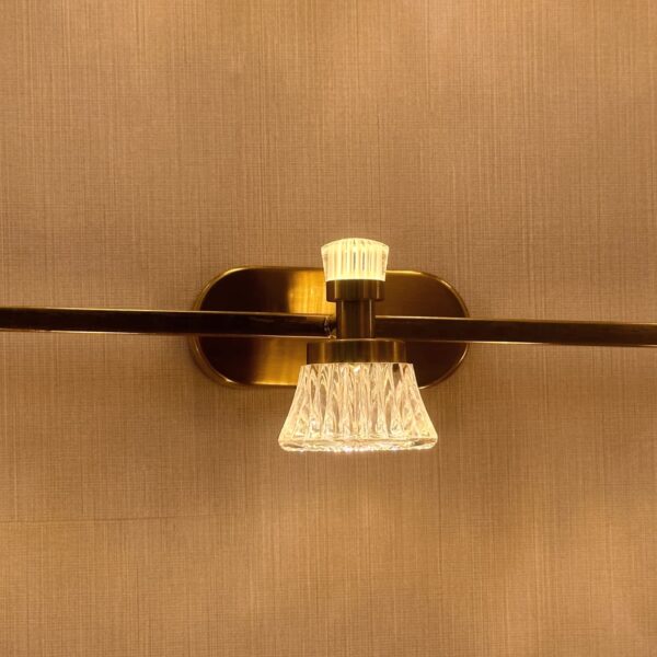 Château Bloom Vanity Light Mirror Gold & Fluted Crystal Series