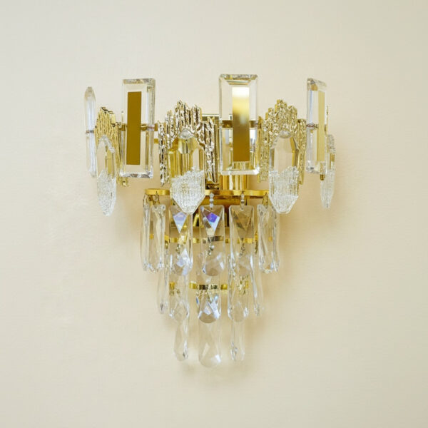 Celestial Cascade Crystal Wall Scoenc