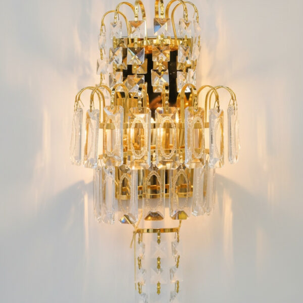 Elegant Crystal Wall Sconce – Timeless Luxury for Your Space